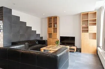 ホテル Monnikenstraat