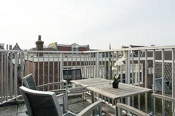 ホテル Monnikenstraat